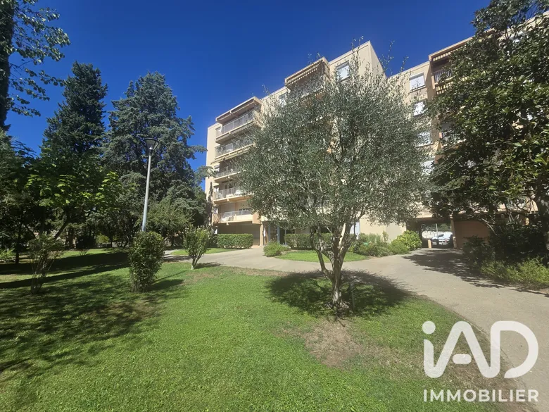 Appartement 4 pièces 99 m² · à Nîmes · 99 m² · 250 000 €