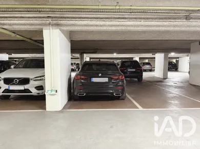 Parking à Paris (75003)