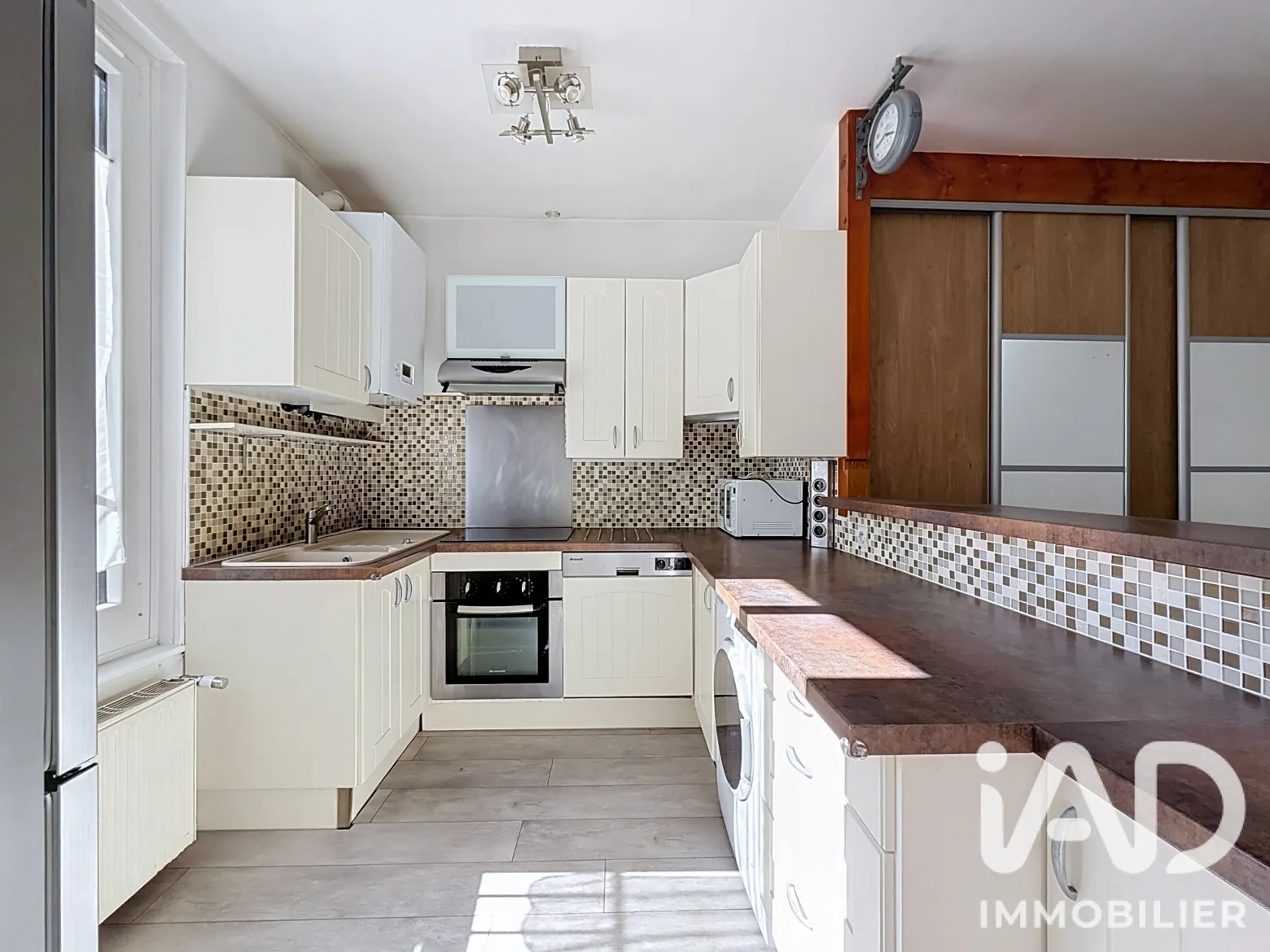 Vente appartement à Enghien-les-Bains (95880) : appartement 3 pièces 51 m² - 2101063 — 2