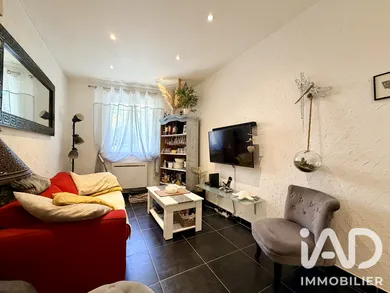 Appartement à Solliès-Pont (83210)