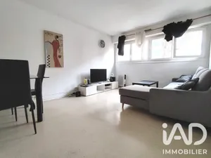 Apartment in Les Ulis (91940)