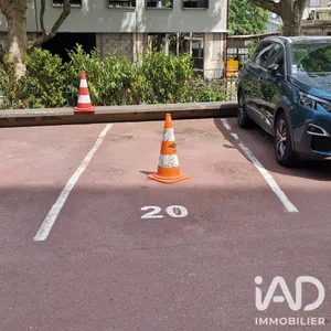 Parking à L'Île-Saint-Denis (93450)