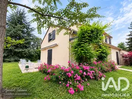 House in Louveciennes (78430)