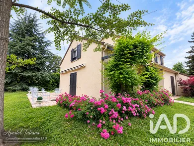 House in Louveciennes (78430)