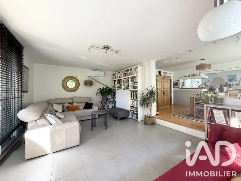 Maison 6 pièces 134 m² · à Dammarie-lès-Lys · 134 m² · 365 000 €