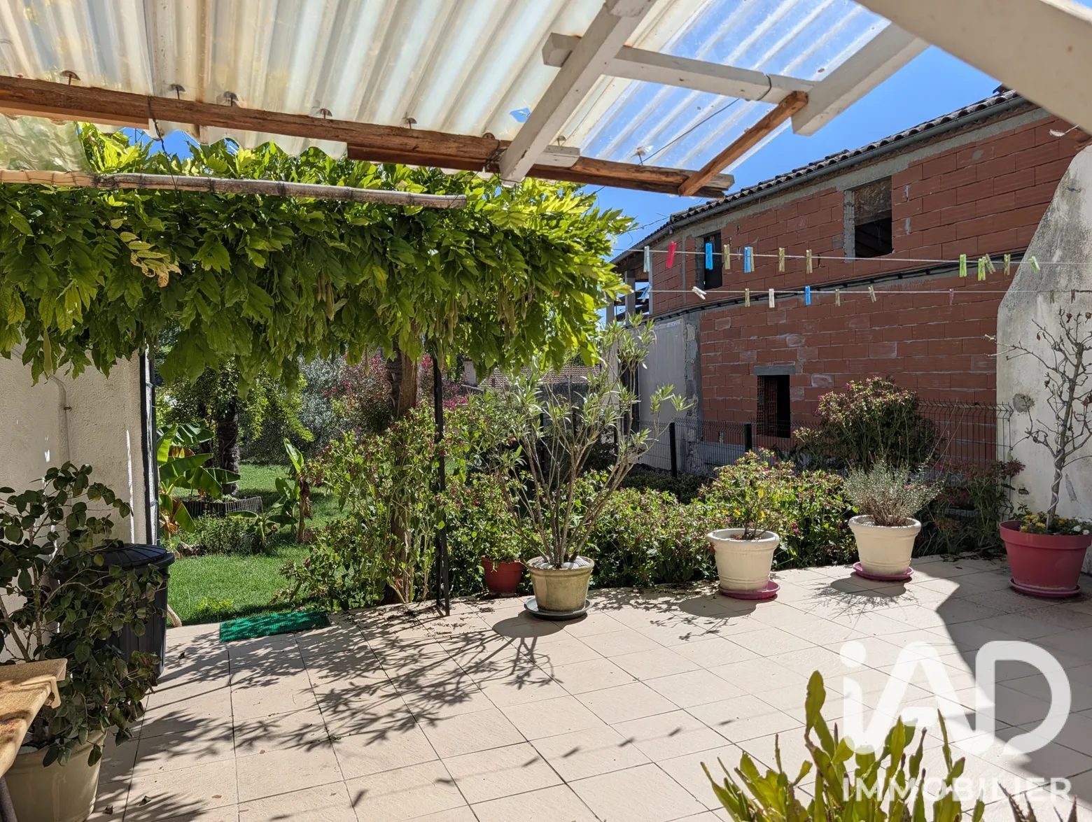 Vente maison à Mézin (47170) : maison de village 6 pièces 166 m² — 2
