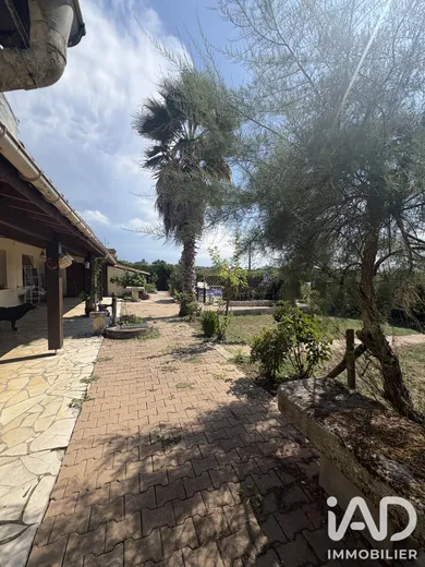 Maison de campagne à Montagne (33570)