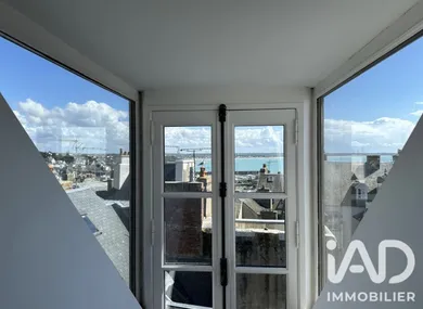 Duplex in Granville (50400)