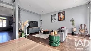 Apartment in Saint-Étienne (42100)