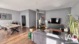 Apartment in Saint-Étienne (42100)