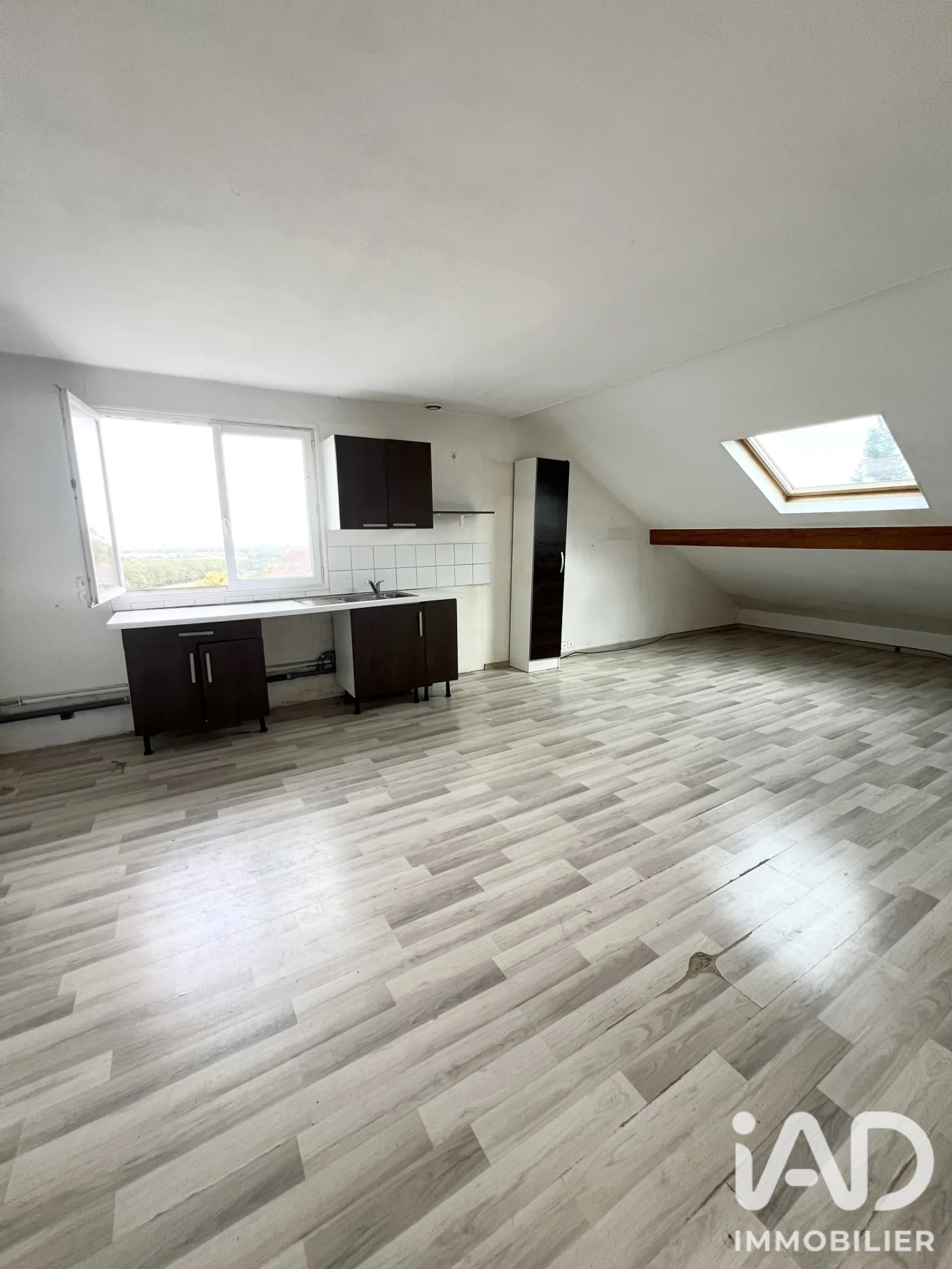 Vente appartement à Montfermeil (93370) : appartement 3 pièces 50 m² - 2104549 — 2