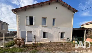 Building in Ruelle-sur-Touvre (16600)