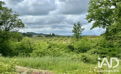 Terrain à Brue-Auriac (83119)