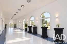Boutique/Local commercial à Garons (30128)