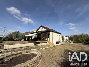 Maison traditionnelle à Laval-en-Brie (77148)