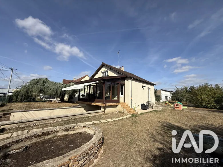 Maison 4 pièces 85 m² · à Laval-en-Brie · 85 m² · 215 000 €