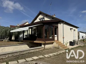 Traditional house in Laval-en-Brie (77148)