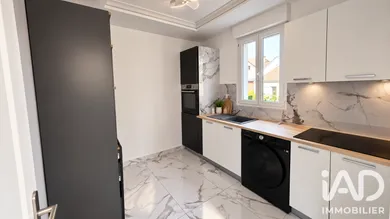 Maison à Noisy-le-Grand (93160)