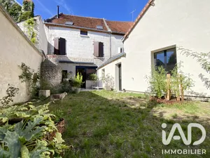 Townhouse in Loches (37600)