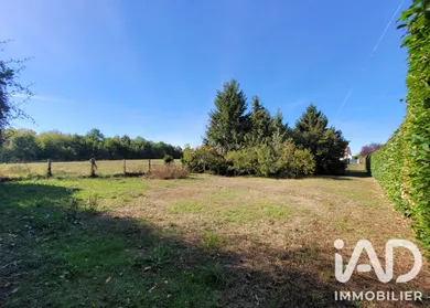 Terrain à bâtir à Azay-sur-Cher (37270)