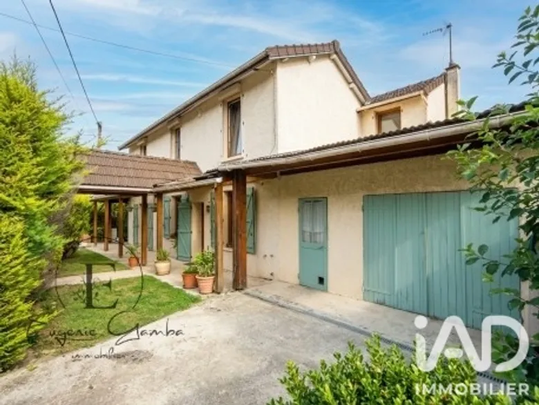 Maison 6 pièces 115 m² · à Sablonnières · 115 m² · 200 000 €