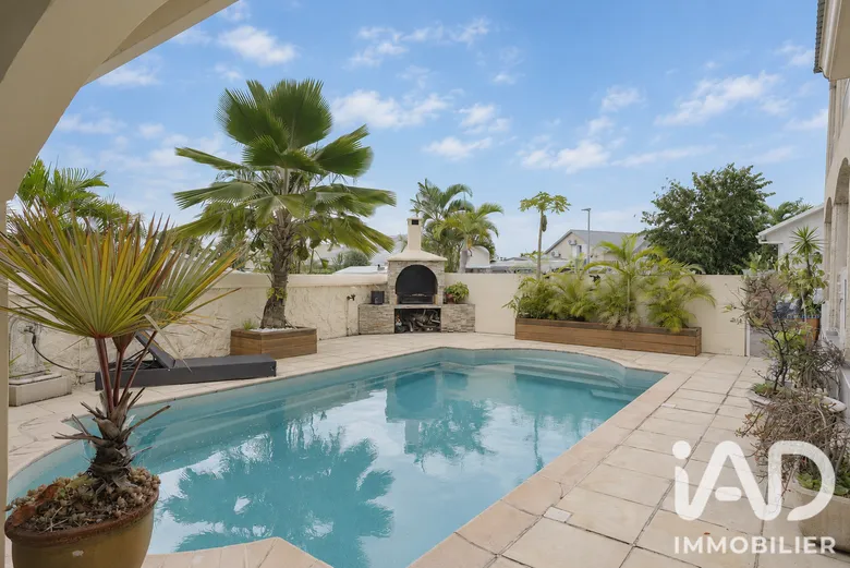 Maison 6 pièces 148 m² · à La Possession · 148 m² · 645 000 €