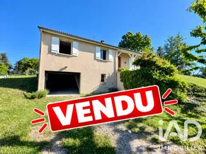 Traditional house in Saint-Pal-de-Mons (43620)