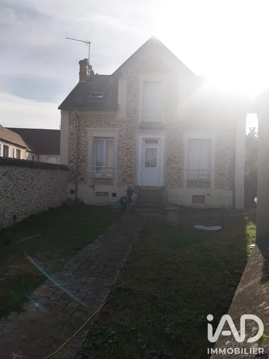 Immeuble à Saint-Germain-lès-Corbeil (91250)
