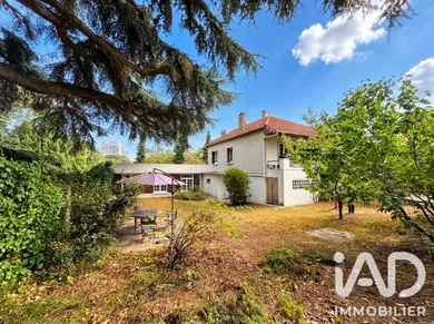 Building in Vitry-sur-Seine (94400)