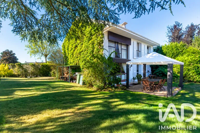 Maison 5 pièces 126 m² · à Cernay-la-Ville · 126 m² · 415 000 €