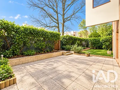 Apartment in Champs-sur-Marne (77420)