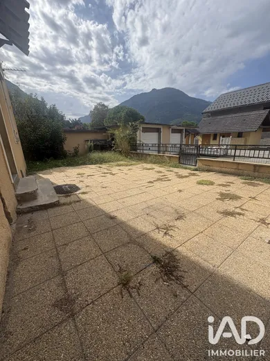 Appartement à Saint-Avre (73130)