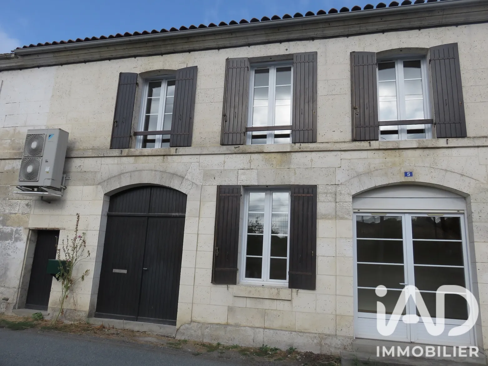 Vente maison à Chalais (16210) : maison 4 pièces 80 m² - 2105204 — 2