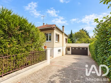 Building in Vitry-sur-Seine (94400)