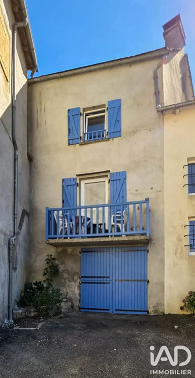 Maison de village à Salles-Curan (12410)