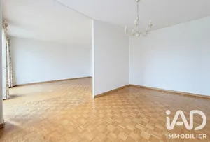 Apartment in Sceaux (92330)