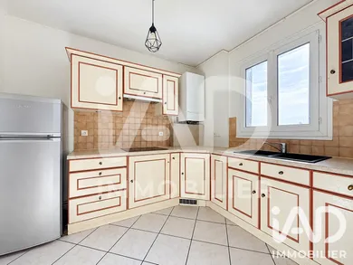 Apartment in Maisons-Laffitte (78600)
