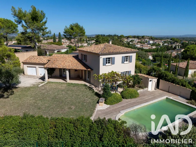 Maison 6 pièces 140 m² · à Saint-Geniès-de-Comolas · 140 m² · 537 000 €