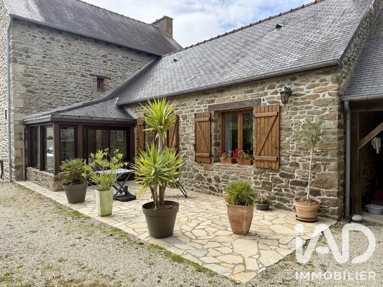Maison 5 pièces 154 m² · à Quessoy · 154 m² · 364 000 €