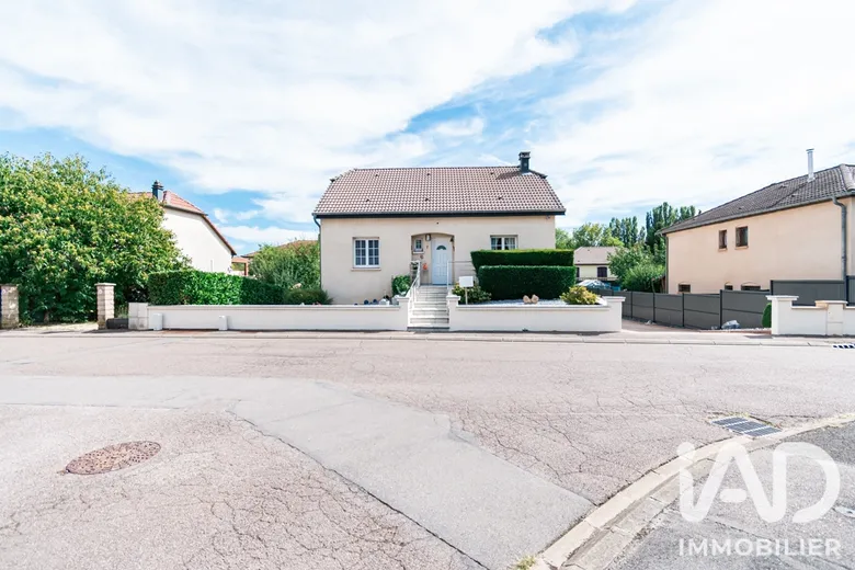Maison 5 pièces 104 m² · à Russange · 103,8 m² · 565 000 €