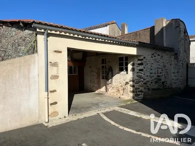 Maison traditionnelle à Chauché (85140)