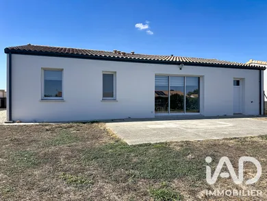 Traditional house in Saint-Jean-de-Thouars (79100)