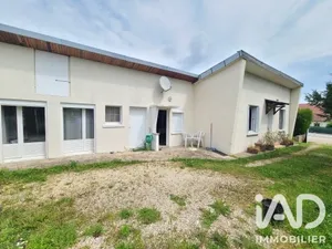 Village house in Saint-Benoist-sur-Vanne (10160)