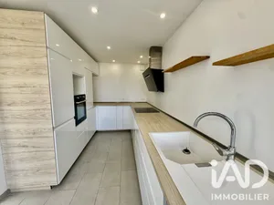 Apartment in Reims (51100)