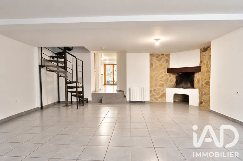 Maison 5 pièces 113 m² · à Cuxac-d'Aude · 113 m² · 85 000 €