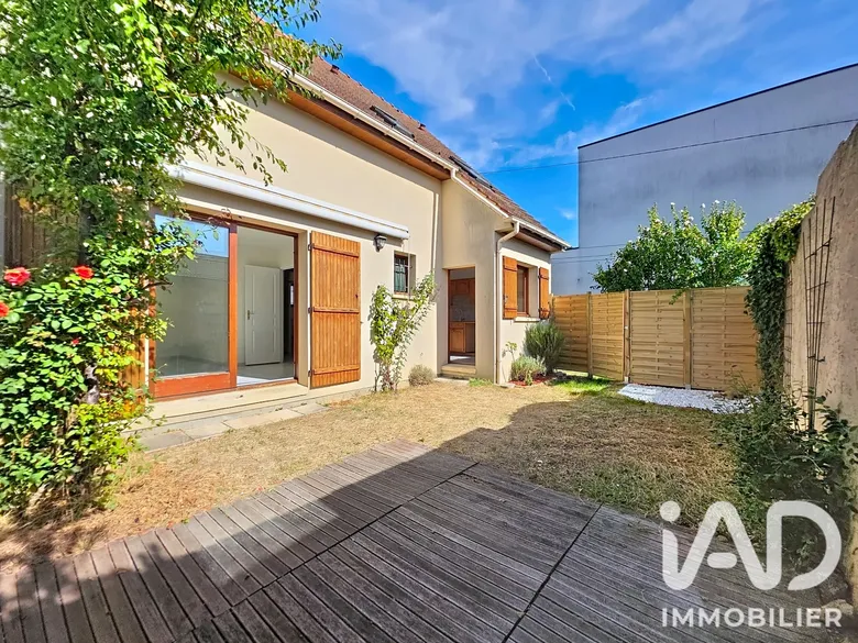 Maison 5 pièces 96 m² · à Brunoy · 96 m² · 330 000 €