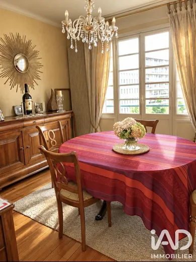 Apartment in Bourg-la-Reine (92340)