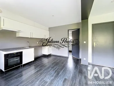Apartment in Aubergenville (78410)