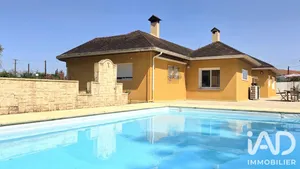 House in Urt (64240)