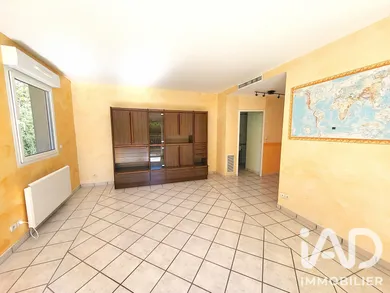 Apartment in Saint-Chamond (42400)
